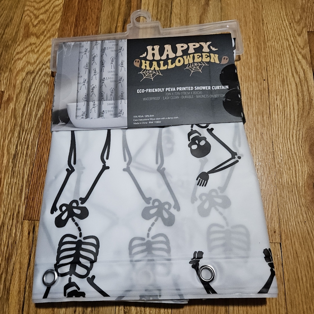 SKELTON PRINTED SHOWER CURTAIN